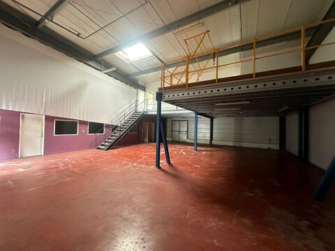 Entrepôt à louer YVRAC 2224 33370 Yvrac