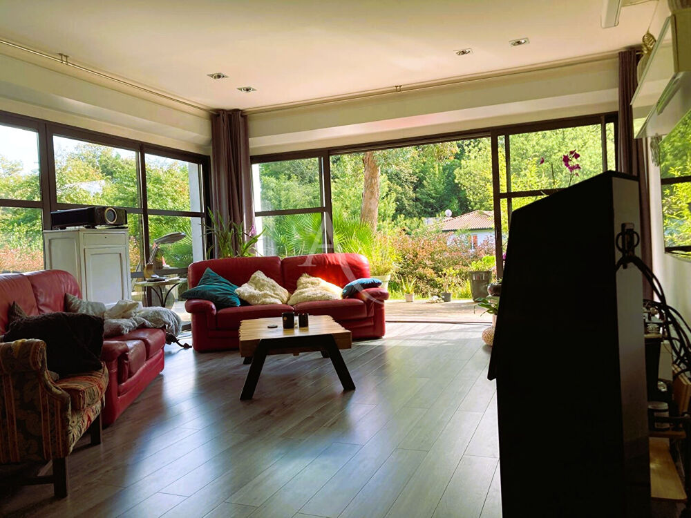 Ensemble immobilier- Saint Jean De Luz 15 pièce(s) 350 m2