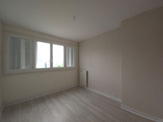  Appartement à louer 3 pièces 64 m²