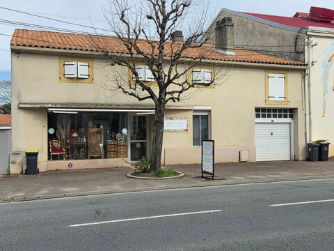   Maison de ville avec local commercial Maison - 4 pi�ce(s) - 139 m�