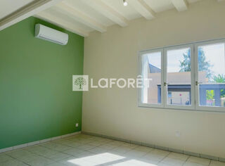  Appartement à louer 2 pièces 34 m²