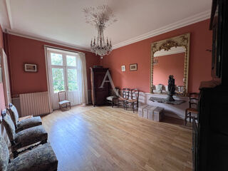  Maison à vendre 12 pièces 246 m²