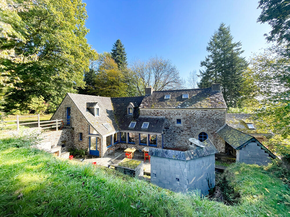 Vente Maison FINISTÈRE: Proche Huelgoat. Maison de caractère de 5/6 chambres avec terrain de 6 900 m². Huelgoat