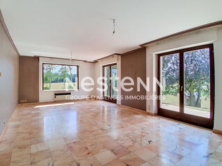  Maison à vendre 8 pièces 179 m²