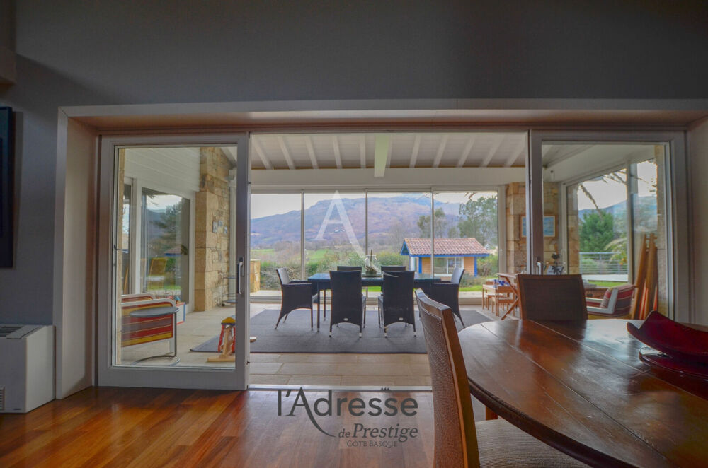 à vendre  Villa Urrugne (64122)