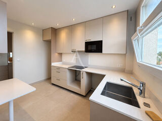  Appartement à louer 3 pièces 72 m²