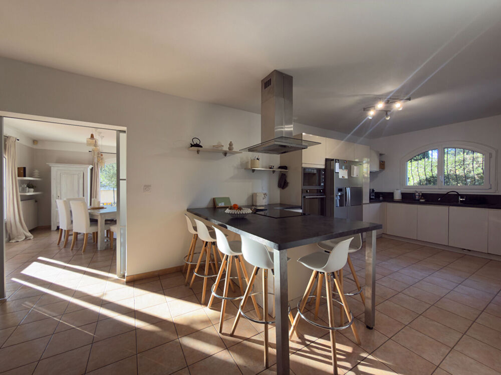 � vendre  Maison Saint-Mitre-les-Remparts (13920)