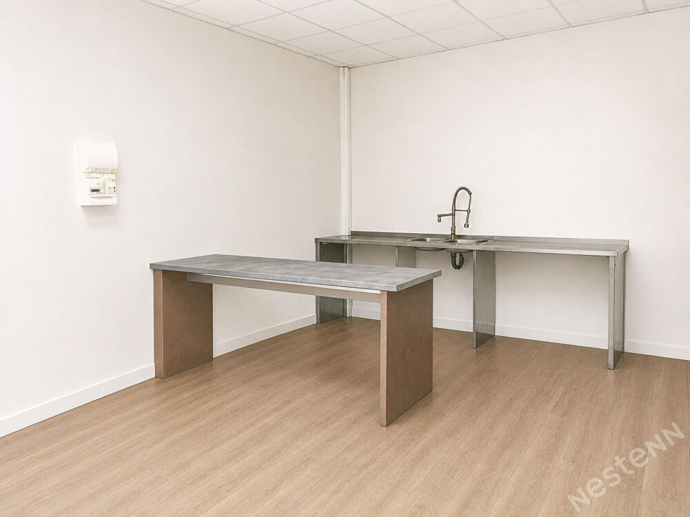 LOFT POTENTIEL EXCEPTIONNEL : Plateau de 460 m² sur sous-sol