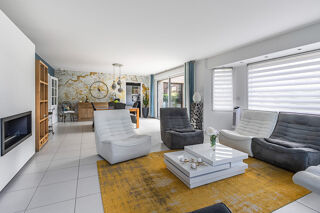  Maison � vendre 7 pi�ces 205 m�