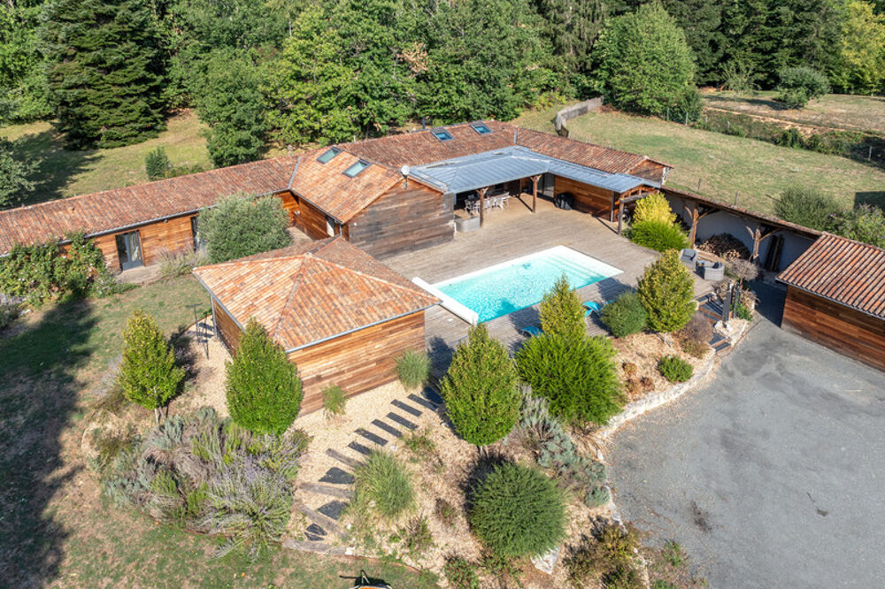 Vente Maison Villa de plain-pied 280 m² 6 chambres Piscine & jacuzzi Antonne et trigonant