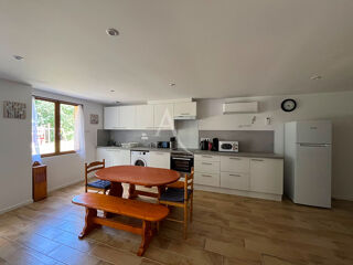  Immeuble à vendre 8 pièces 218 m²
