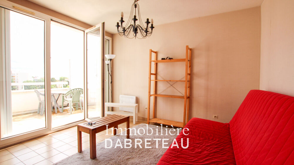 STUDIO MEUBLE AVEC TERRASSE - VILLEURBANNE