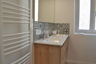  Appartement à louer 4 pièces 94 m²