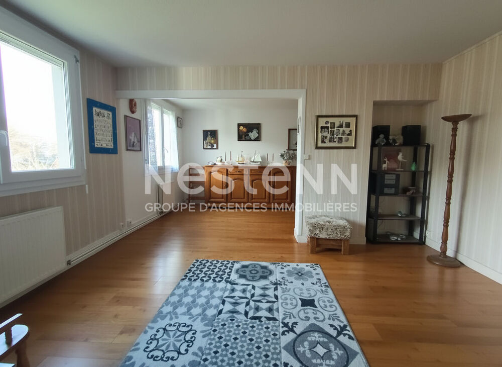 Vente Appartement Appartement à vendre à Vannes 3 pièces environ 60m² idéalement situé à 2 pas de l'intra muros de Vannes. Vannes