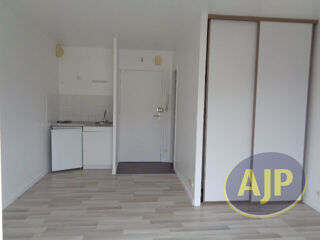  Appartement à louer 1 pièce 20 m²