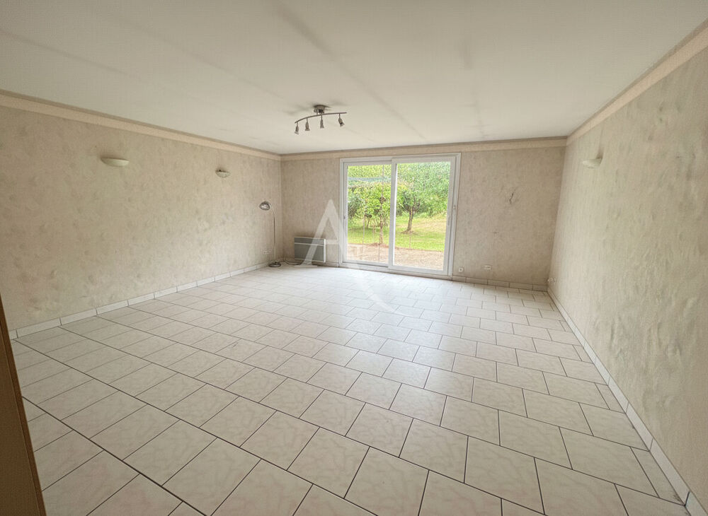 BUXEROLLES - PLAIN-PIED - PROCHE COMMODITÉS ET ÉCOLES - 121 m² - 4 CHAMBRES