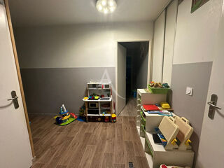  Appartement  vendre 4 pices 83 m