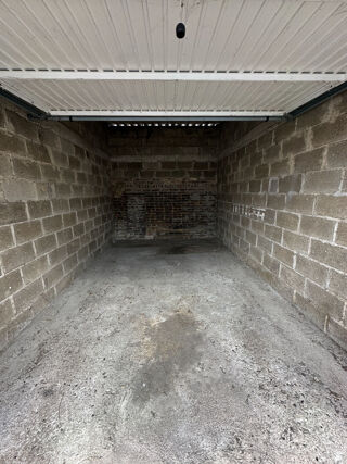  Parking / Garage � vendre 