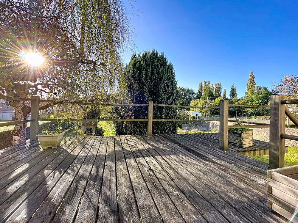Vente Maison À vendre - Maison à rénover avec 1000m² de terrain située dans le centre de Noyal Muzillac Noyal muzillac