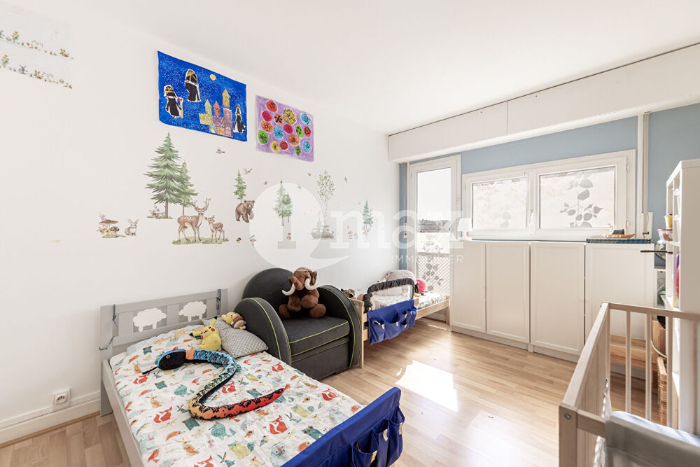 Vente Appartement COURBEVOIE BECON - 3 PIECES  61m² + BALCON + PARKING - 495 000 Courbevoie