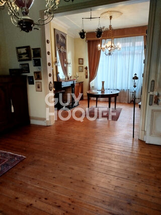  Maison  vendre 8 pices 192 m