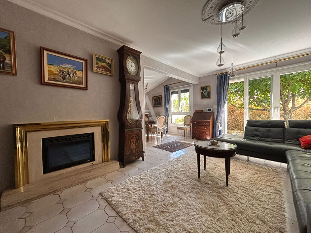 Maison Saint Medard En Jalles 6 pièce(s) 127 m2