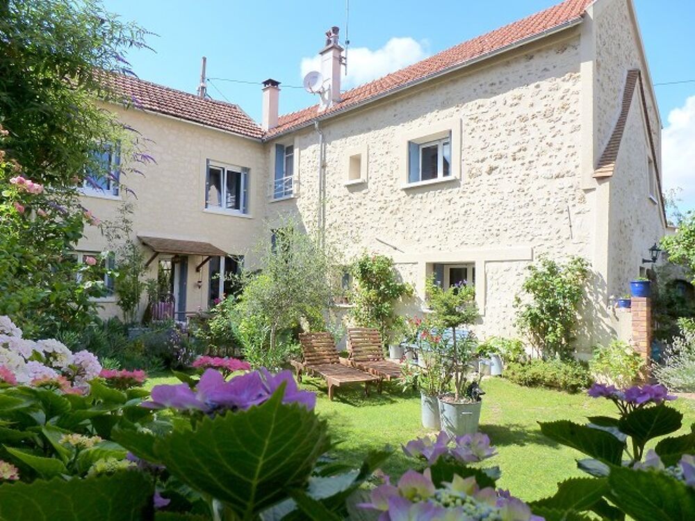 Corps de ferme en pierres - 9 pièces - 180 m2