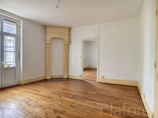  Appartement à louer 3 pièces 91 m²