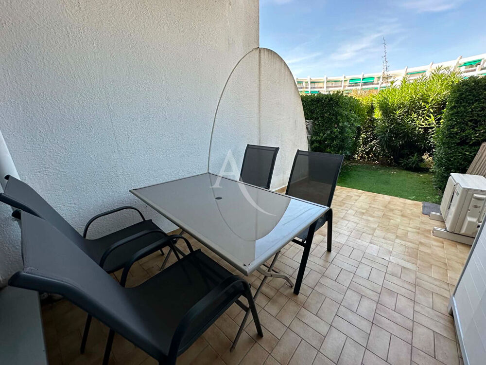Studio cabine en rez de jardin