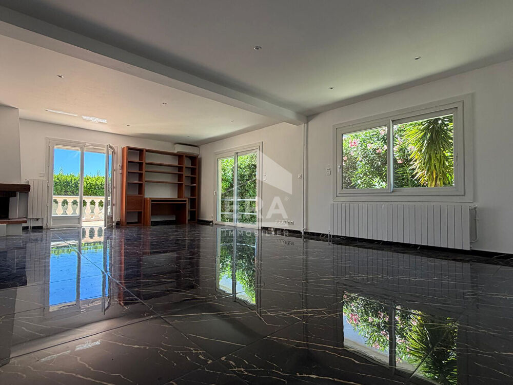 Maison 5 pièces - VILLENEUVE LOUBET PLAGE