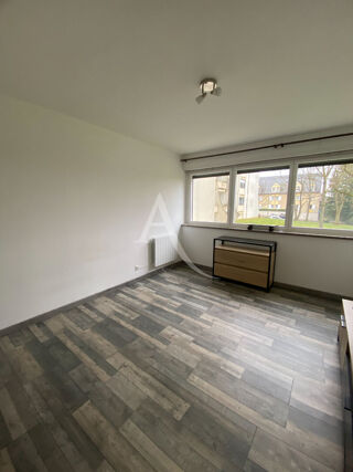  Appartement à louer 2 pièces 37 m²