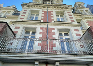  Maison � vendre 8 pi�ces 221 m�