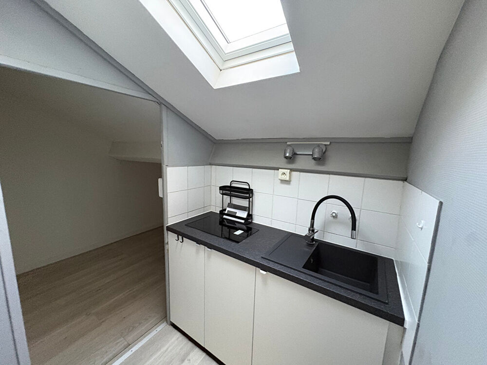 Location Appartement Appartement - 40m2 - MONPLAISIR Lyon 8