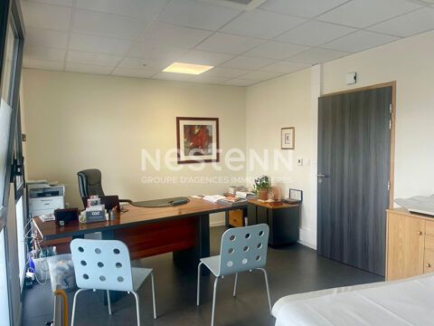 Local professionnel de 37 M&sup2; avec salle d'attente partag&eacute;e &agrave; Yssingeaux 549 43200 Yssingeaux