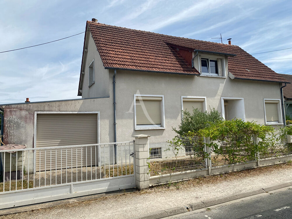 Maison 6 pièces 130 m² · à Checy · 130 m² · 208 000 €