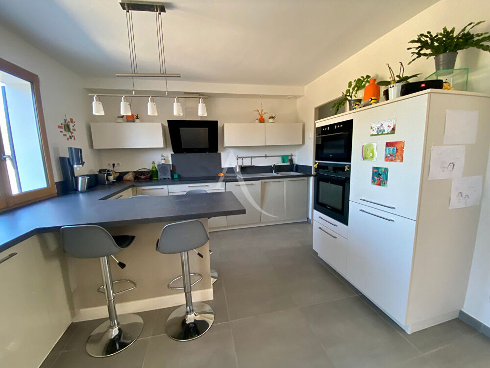 Vente Maison Maison plain-pied Ferolles 4 chambres 137 m2 Ferolles