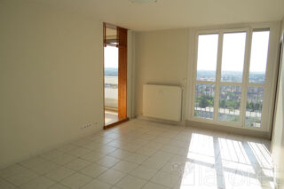  Appartement � louer 4 pi�ces 80 m�