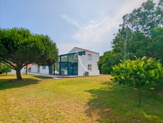  Maison  vendre 6 pices 226 m