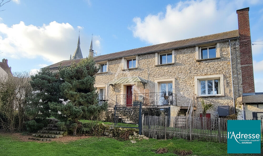 Maison Dourdan 8 pièces de 260 m2 habitable ! Cadre historique !