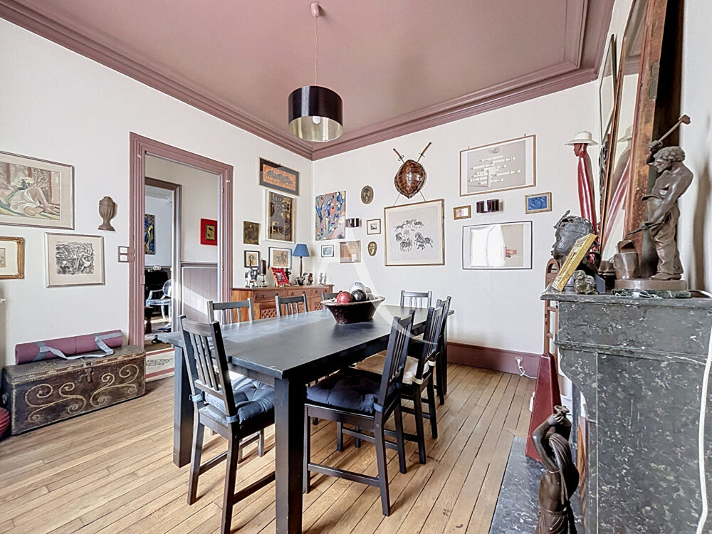 Vente Maison Maison de ville d'environ 149m²  au sol située à Mantes la jolie, proche des commodités et de la gare Mantes la jolie