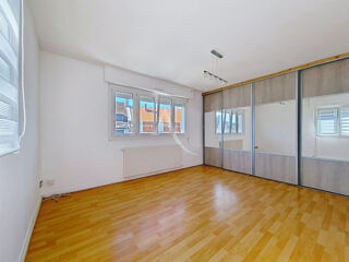  Immeuble à vendre 5 pièces 119 m²
