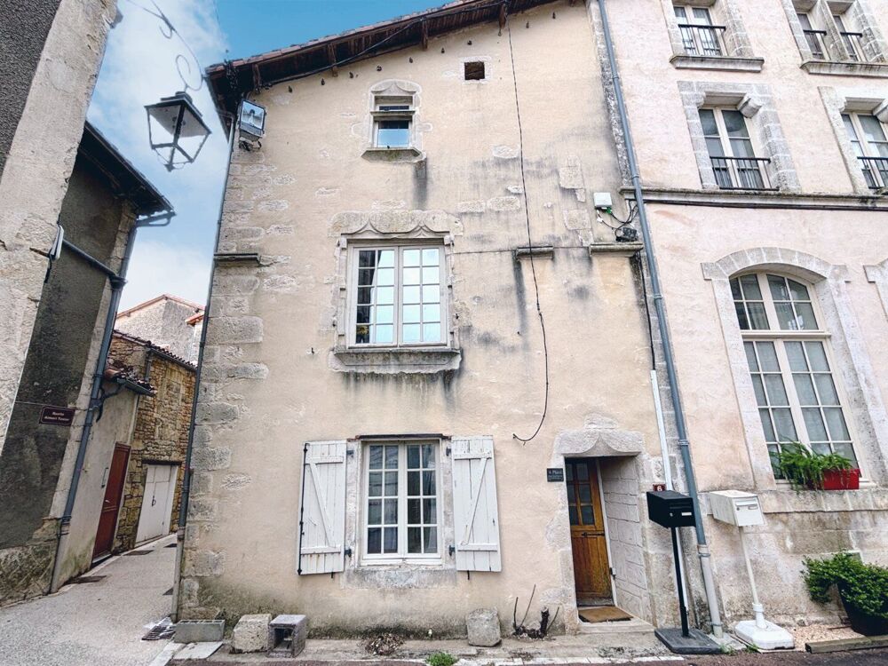 Belle Maison en Pierre Rénovée de 3 Chambres, située dans l'un des Plus Beaux Villages de France