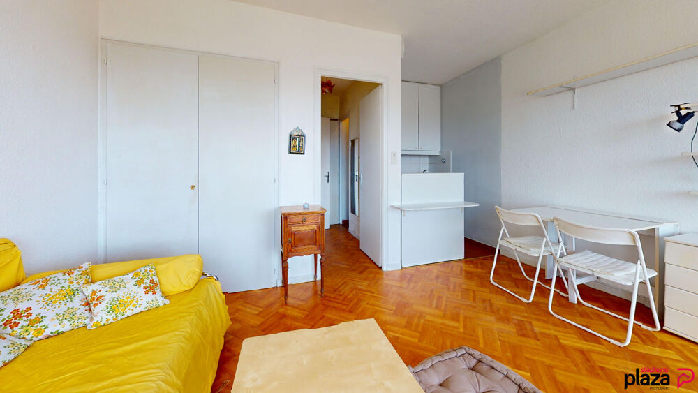 Studio meublé au pied du tram 17