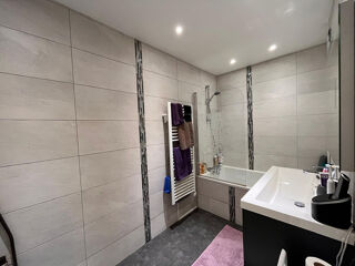  Appartement � vendre 5 pi�ces 93 m�