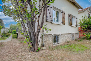 Vente Maison Maison  Brie Comte Robert 134 m2  terrain 596 m²  5 chambres Brie comte robert