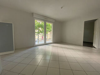  Appartement à louer 2 pièces 37 m²