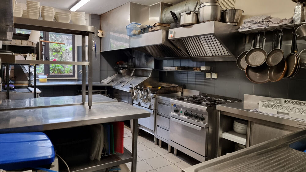 MORBIHAN, Guémené-sur-Scorff, Bar, Restaurant et Chambres d'Hôtes d'Exception avec logement de propriétaire