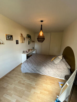  Appartement à louer 4 pièces 94 m²
