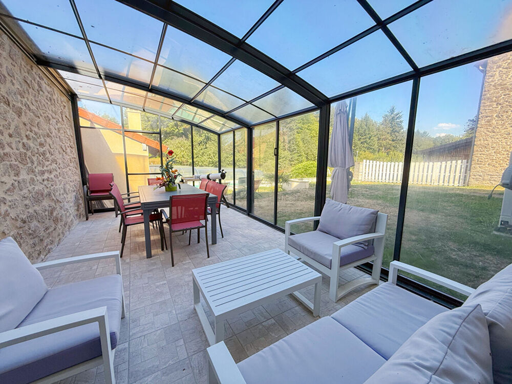Vente Maison - Saint Sulpice Laurière - Maison 5 pièces avec terrasse et piscine couvertes - jardin - terrain constructible de 525 m2 Saint sulpice lauriere
