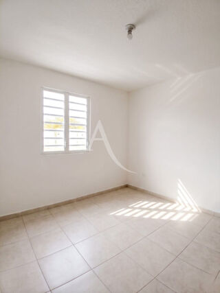  Appartement � louer 4 pi�ces 78 m�